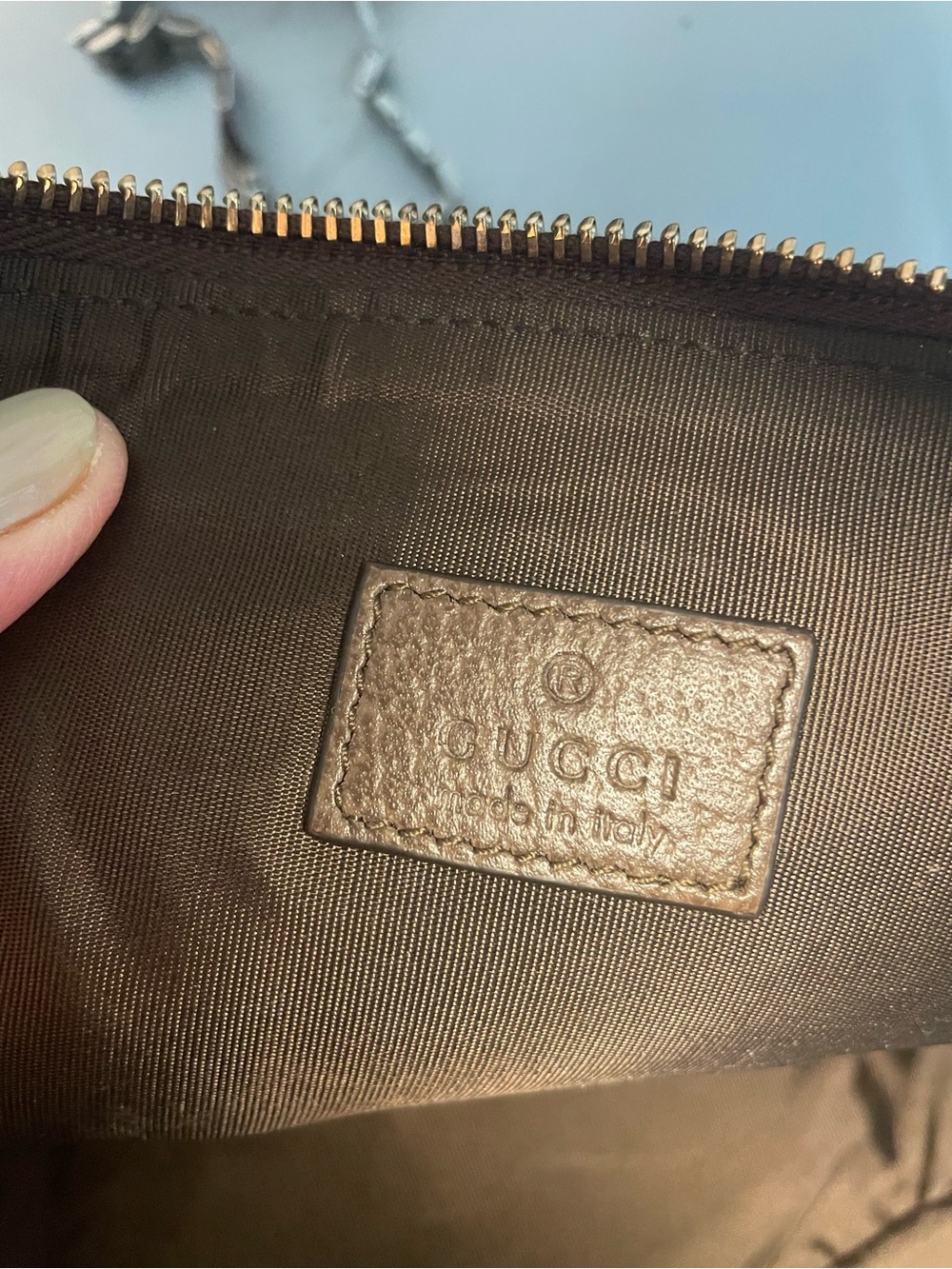 Gucci Beige GG Supreme Canvas Crossbody with Red-Green Web Stripe - Picture 8 of 9